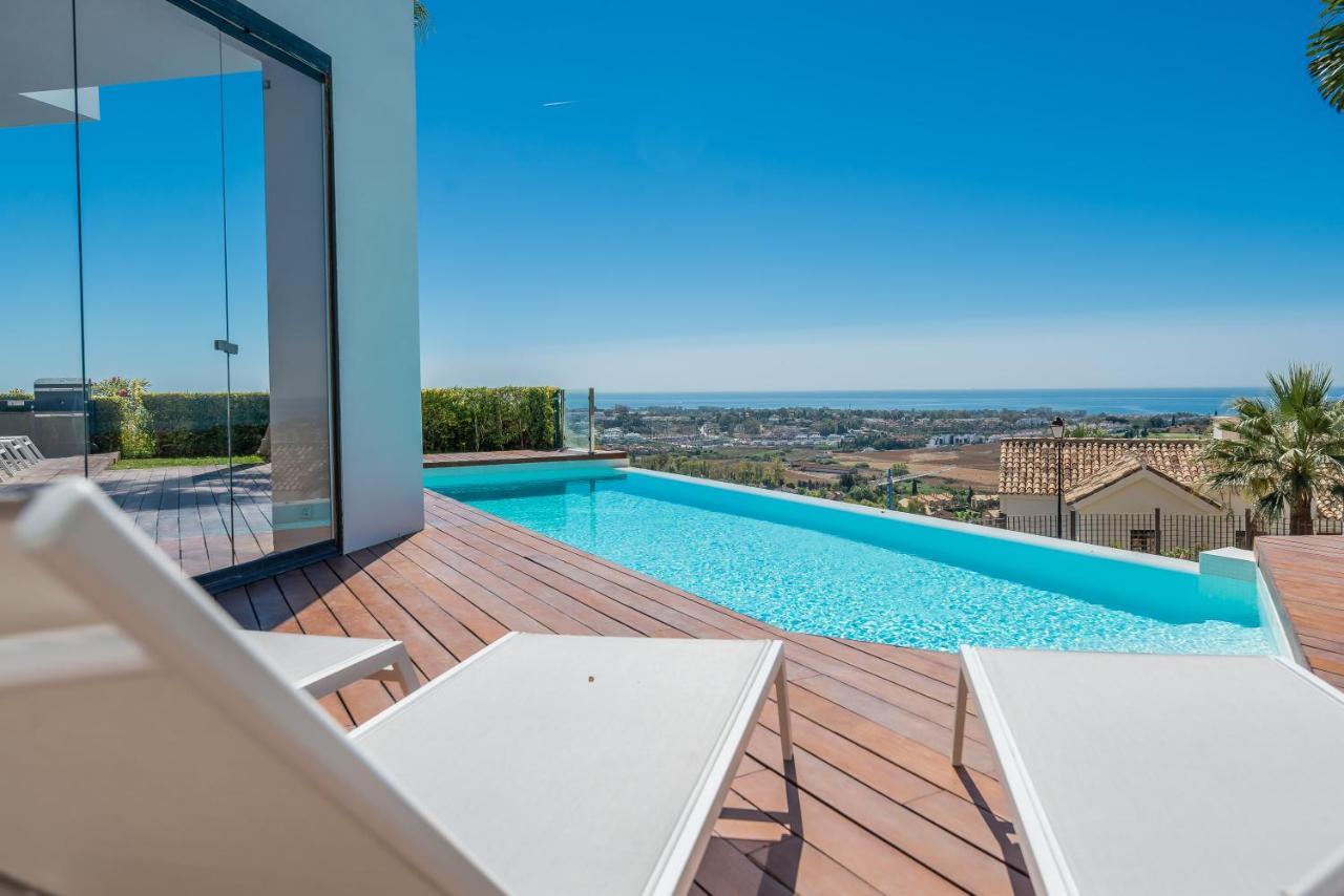 Vacation Marbella I Villa Paraiso The View, Infinity Heated Pool, Sea View, 24-7 Security, Golf Courses Estepona Exterior photo